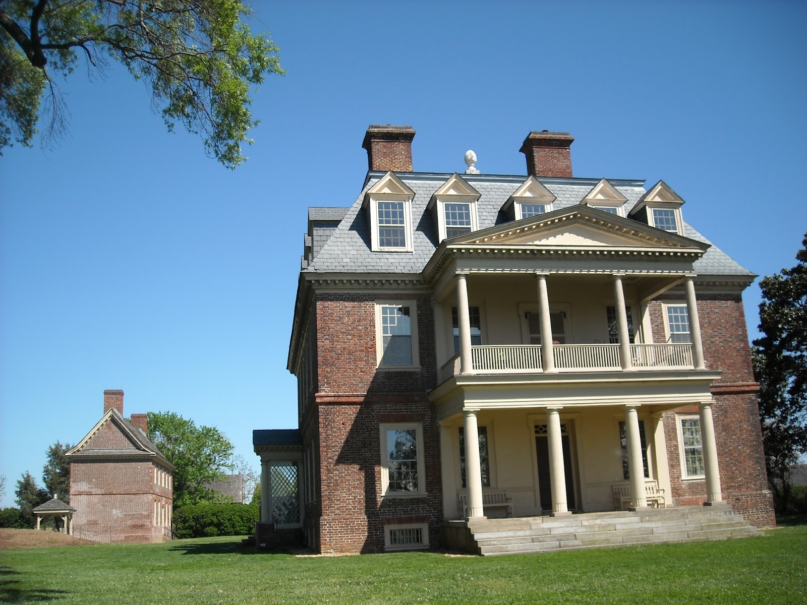 Heroes, Heroines, and History This year marks the 400th year of