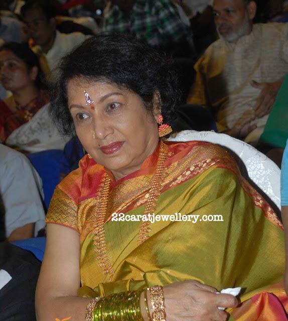 Kannada Celebrity Spotted with Designer 22 carat Gold Traditional