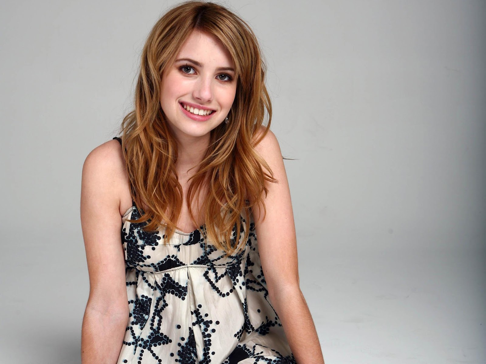 Hollywood All Stars: Emma Roberts Hd Wallpaper 2012