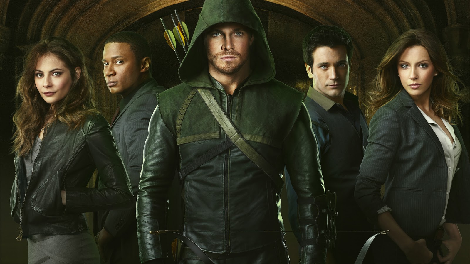 The Blot Says... Arrow's Series Premiere on The CW Tonight!