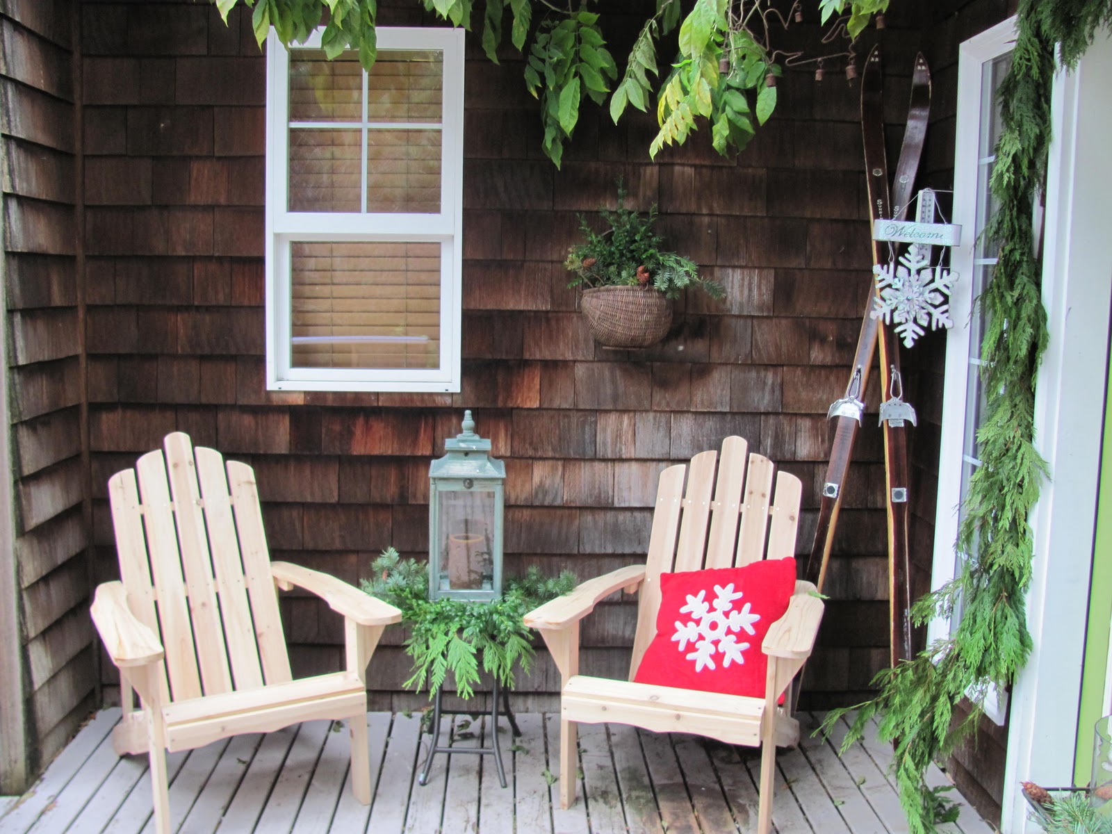 Cairn Cottage Coastal Christmas Cottage Decor