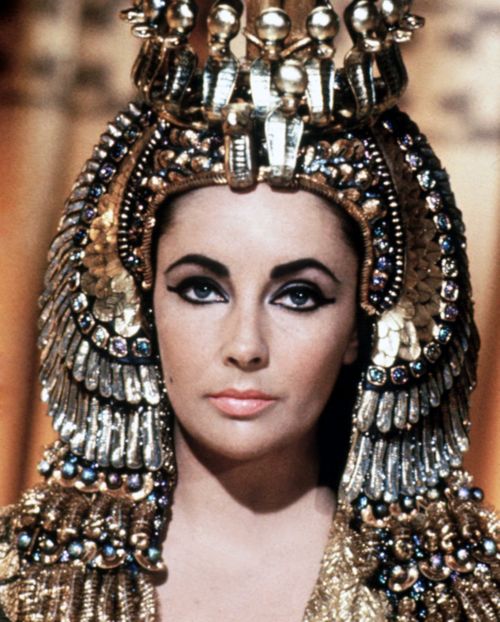  the only lightskinned woman I will ever accept as Cleopatra and I feel 