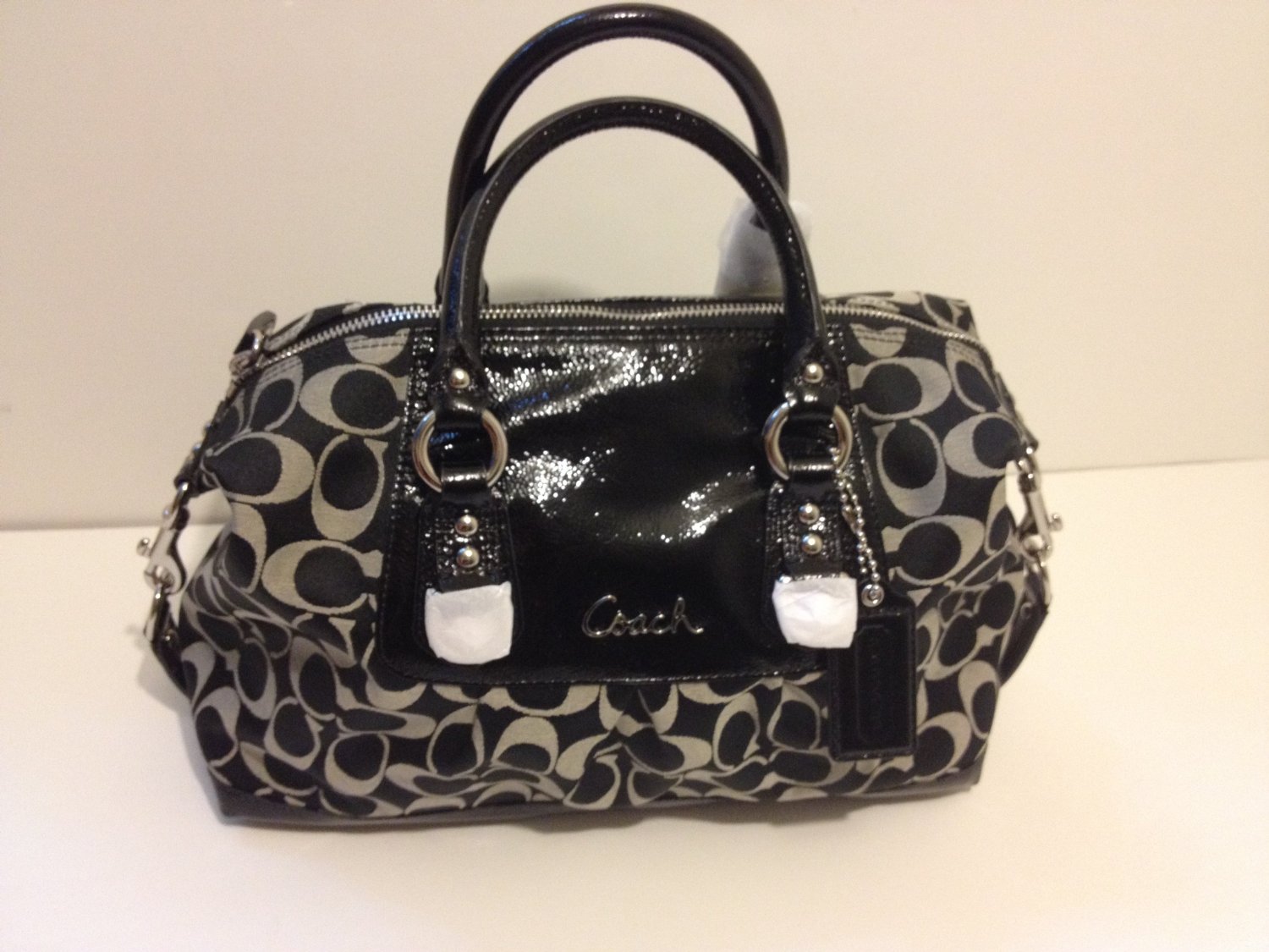Deals coach handbags