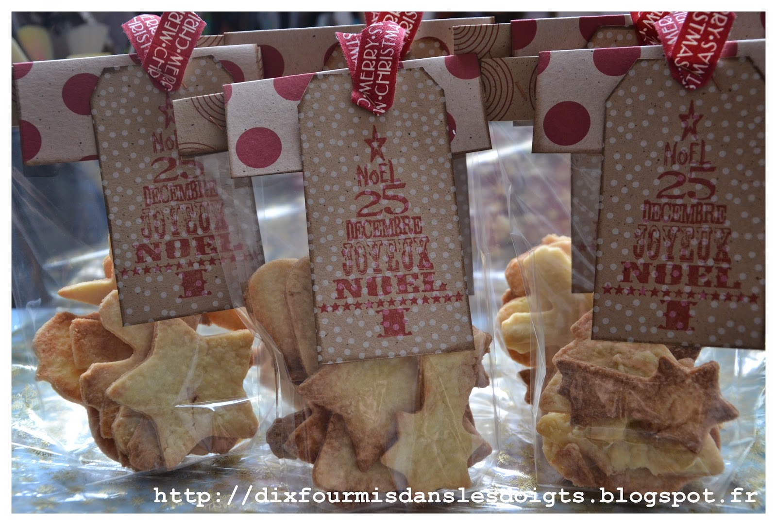 Dixfourmisdanslesdoigts Petits sablés de Noël sachets scrappés