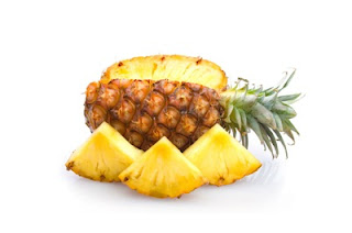 Yuk Bikin Body Scrubs dari Buah Nanas, Mangga, dan Pepaya!