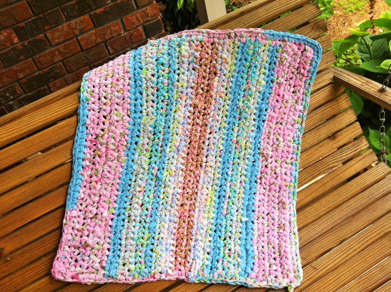 Nifty Thrifty Bits How to Make A Rag Rug