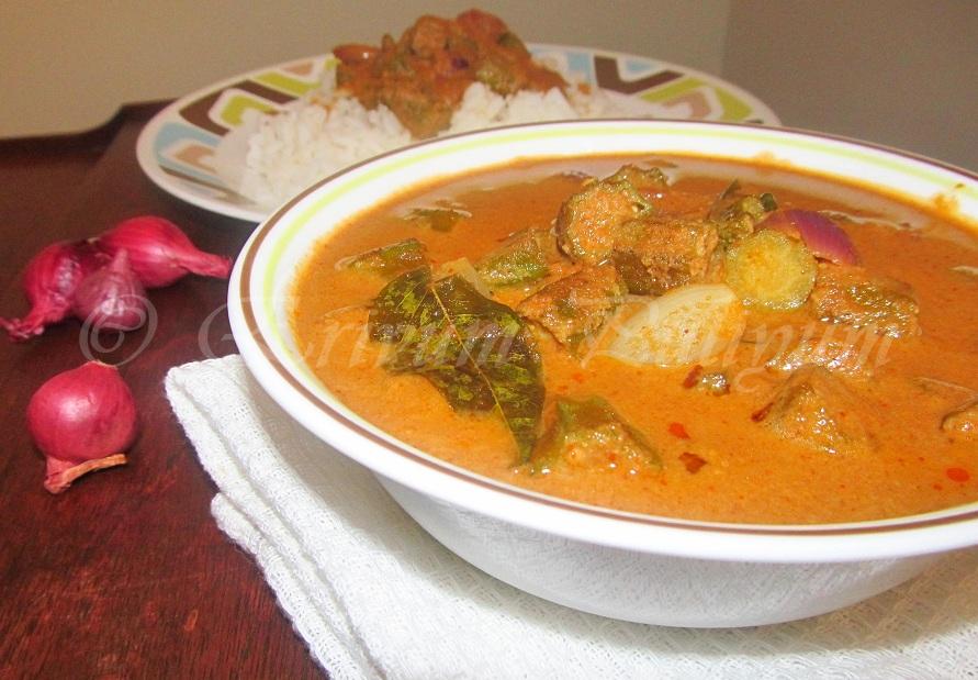 Erivum Puliyum Okra Curry Vendakka Theeyal