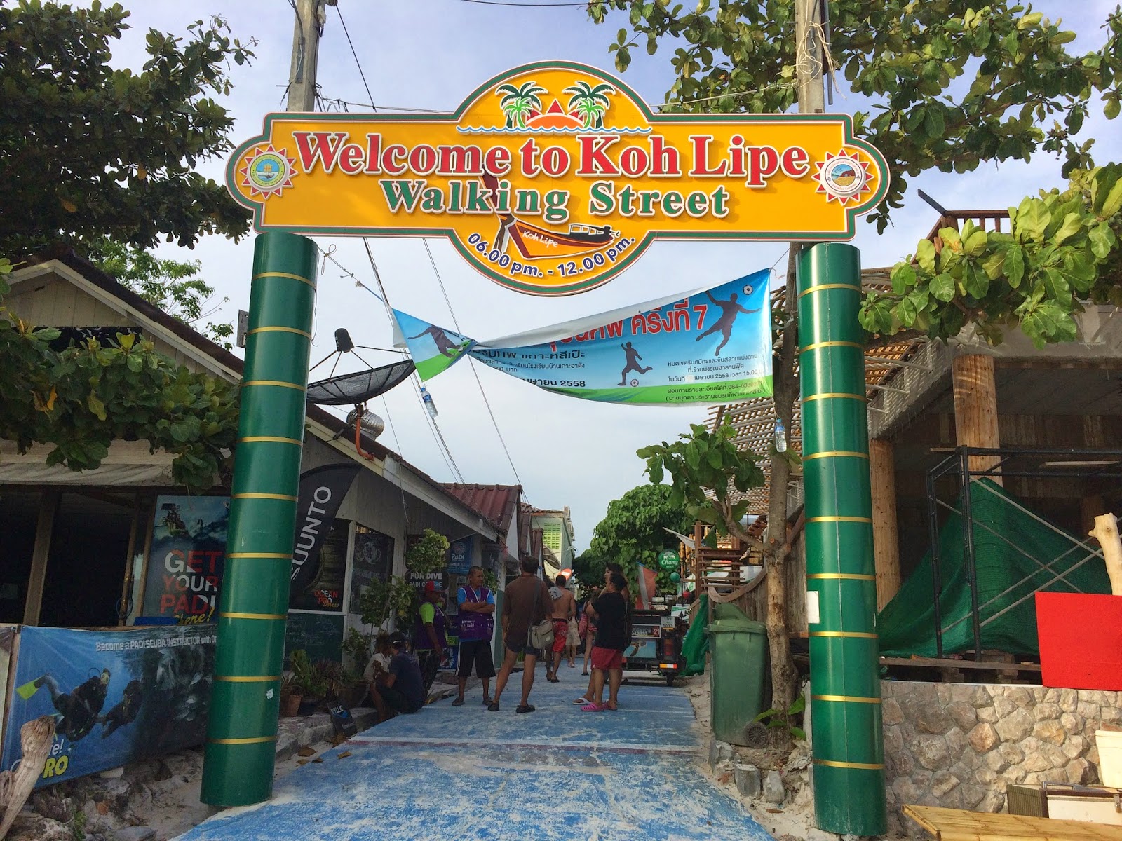 Walking Street Koh Lipe Travel is my favorite Sport