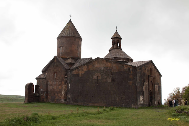 15-05-15 Hovanavanq, Saghmosavanq y monumento al alfabeto armenio. - Una semana en Armenia (10)