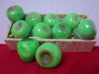 Sabonetes em formato de maça verde