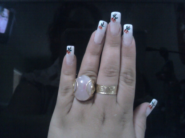 Unhas de Porcelana