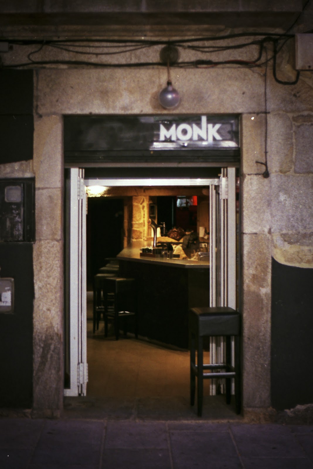 La Isla del Tesoro MONK BAR