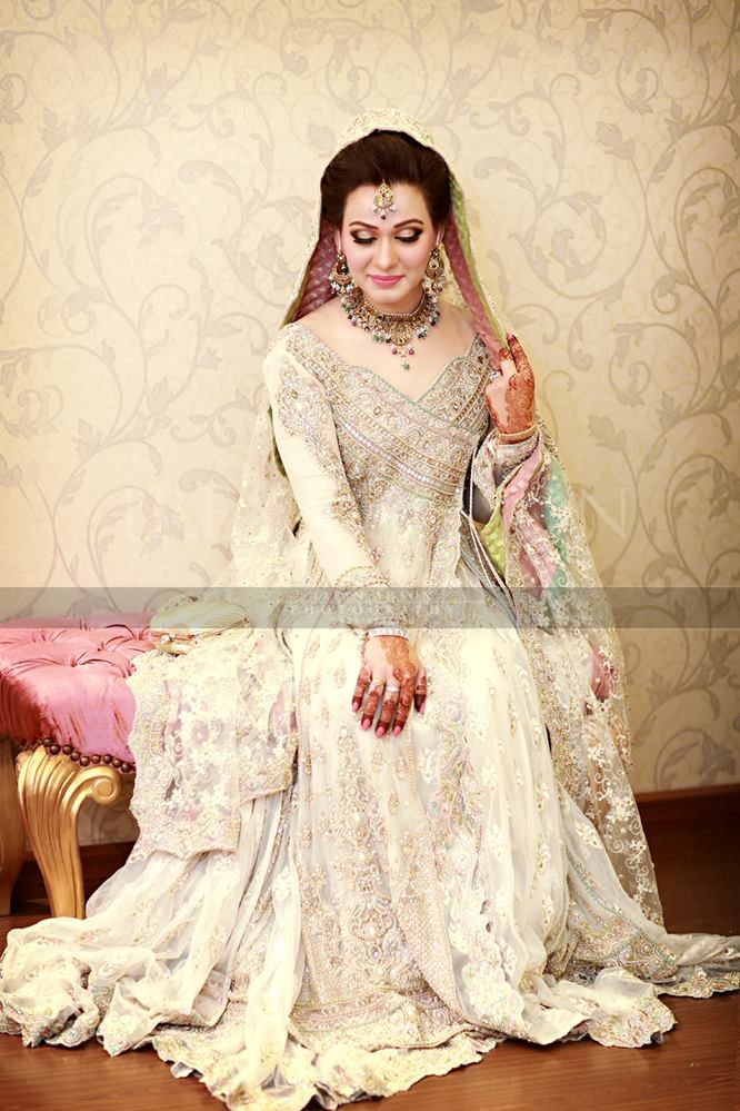 Pakistani bridal dress online 2020 Fully embroidered 