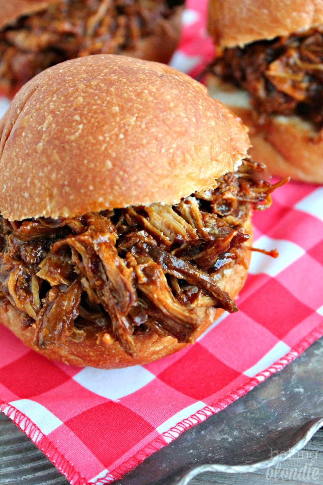 Slow Cooker Shredded BBQ Chicken Sliders