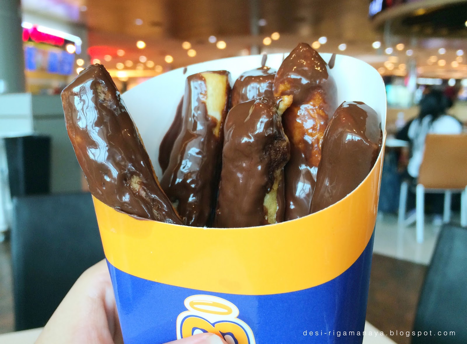 Auntie Anne's, the yummiest Pretzel ever Desi's Journey