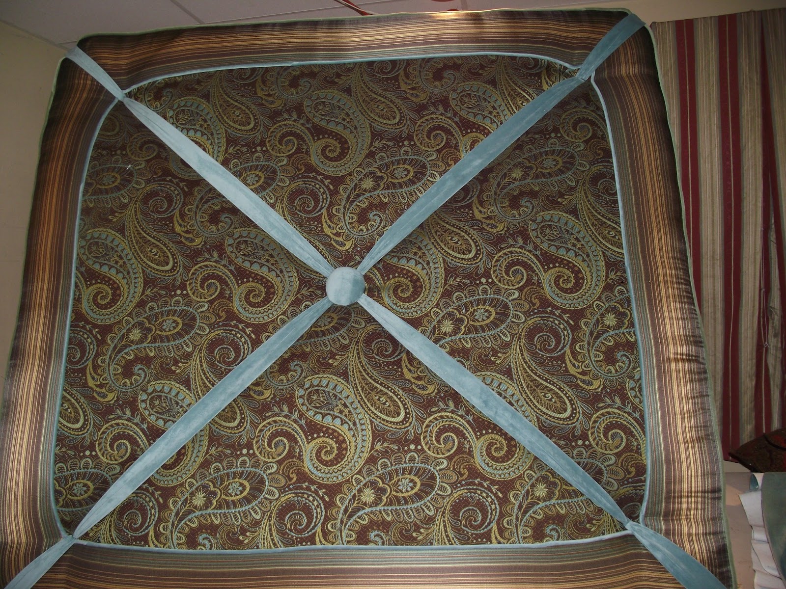 Gantt's Decorating How to make a Padded Wall Hanging