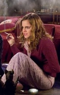 Smoking-fetish World: Emma Watson smoking