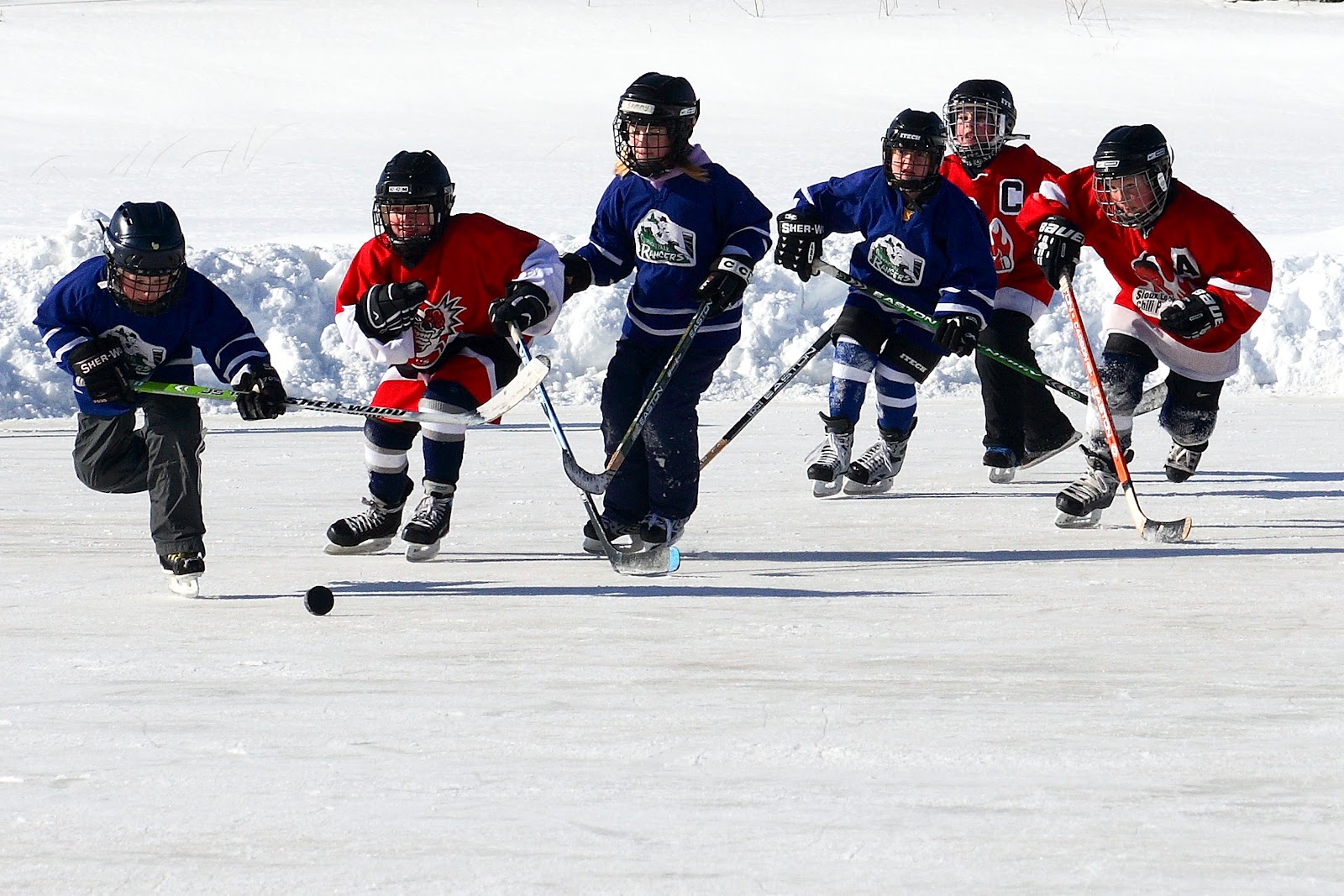 canada ice hockey kids に対する画像結果