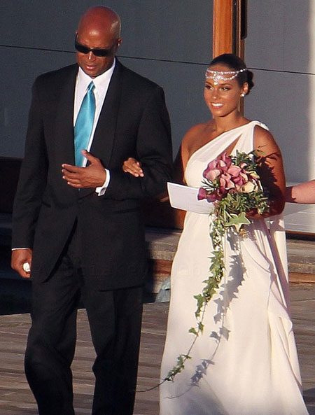Alicia Keys Wedding Ring Photos Alicia Keys Wedding Ring Photos