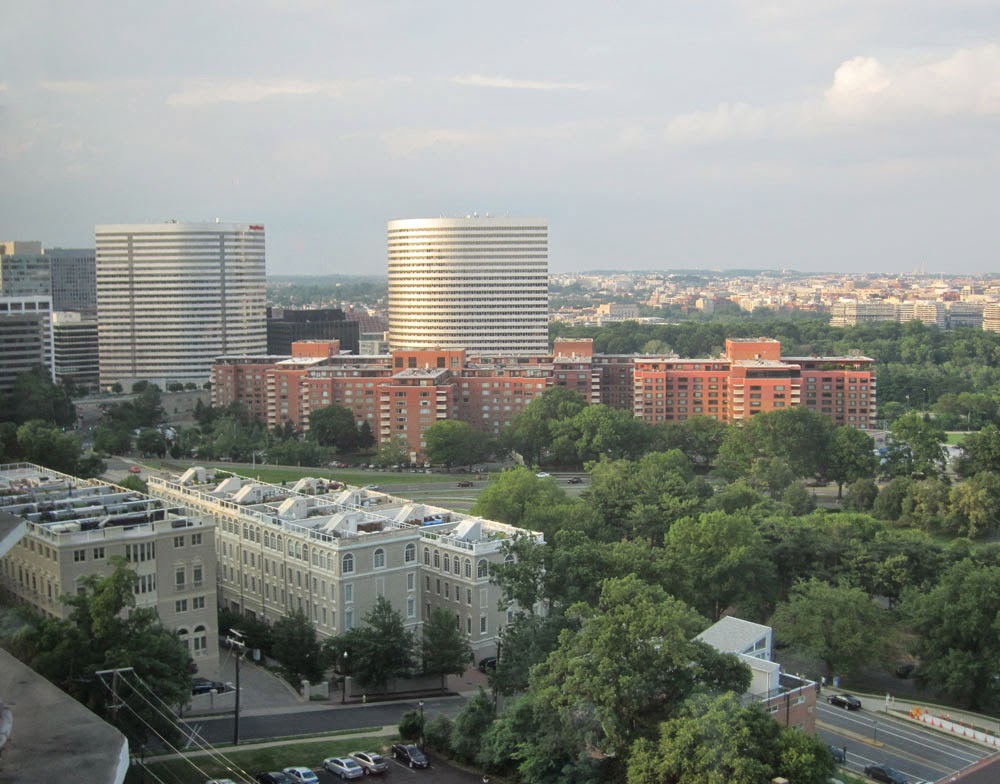 Ode Street Tribune spectacular view from Rosslyn's Top of the Town