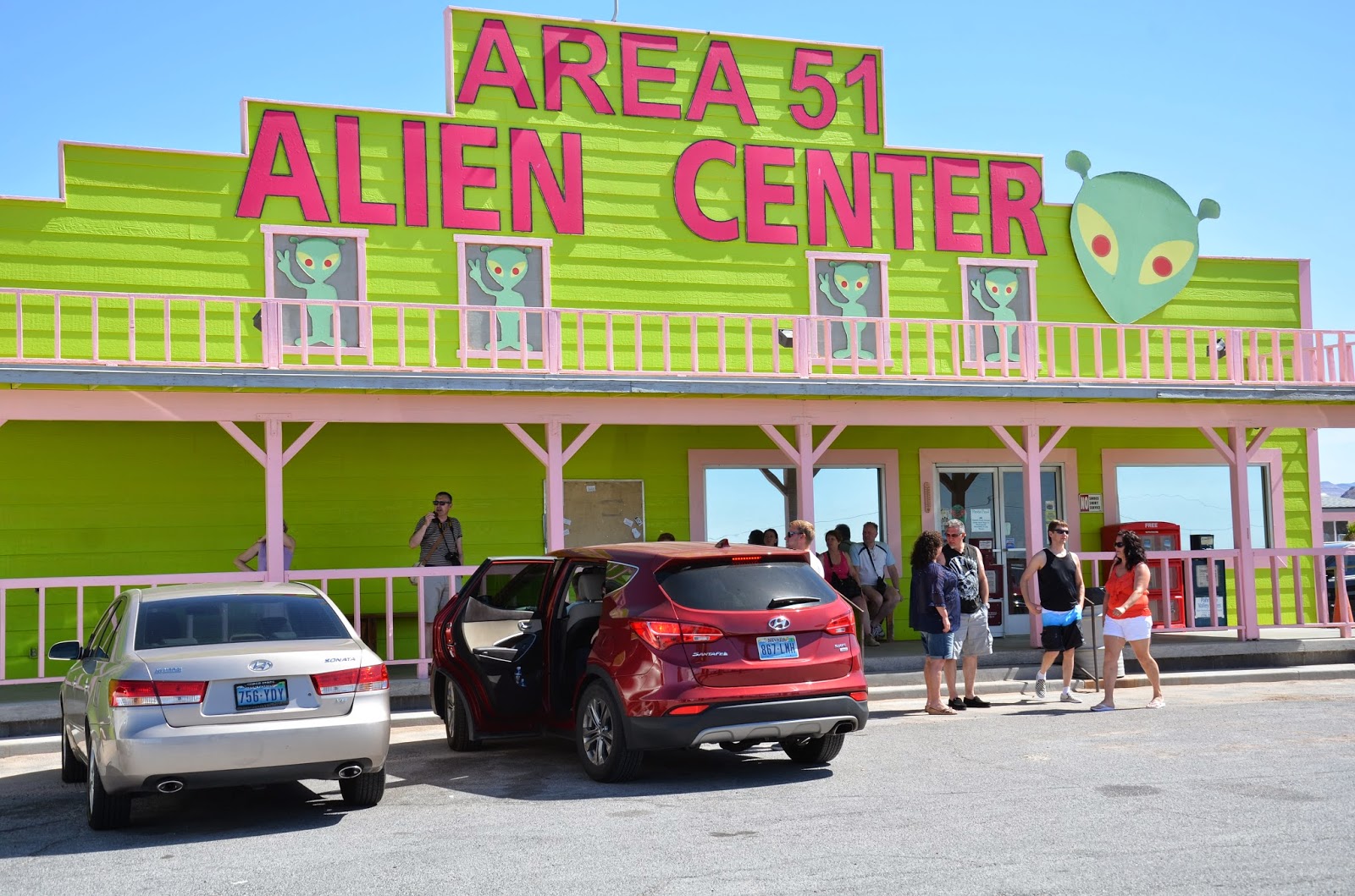 Zone 51 Aliens+at+Area+51+Nevada