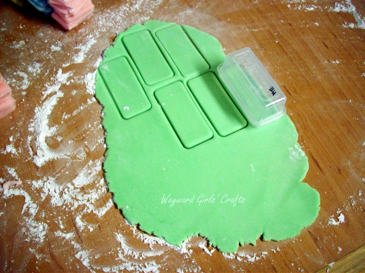 Wayward Girls' Crafts Fondant Cake