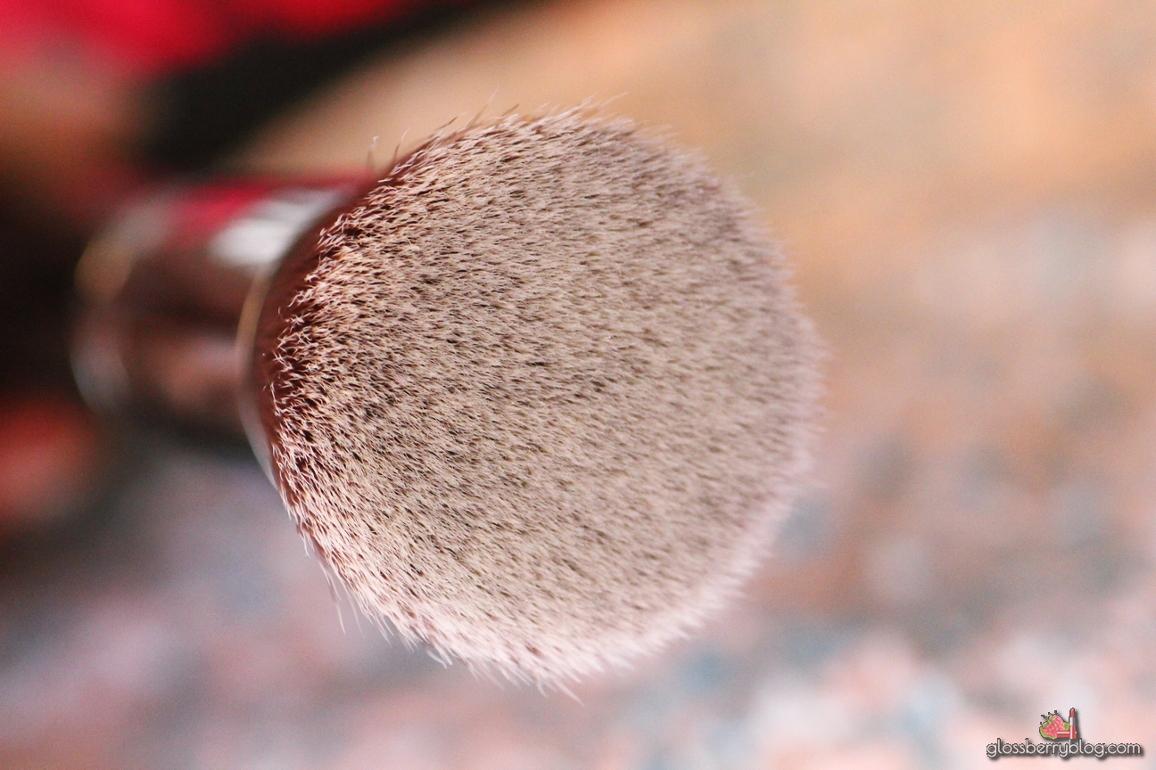 sigma f80 80 kabuki flat makeup foundation brush review סקירה המלצה קבוקי מברשת פנים מומלצת למייקאפ קולורסטיי דאבלוור סיגמא סיגמה בלוג איפור וטיפוח לוסברי