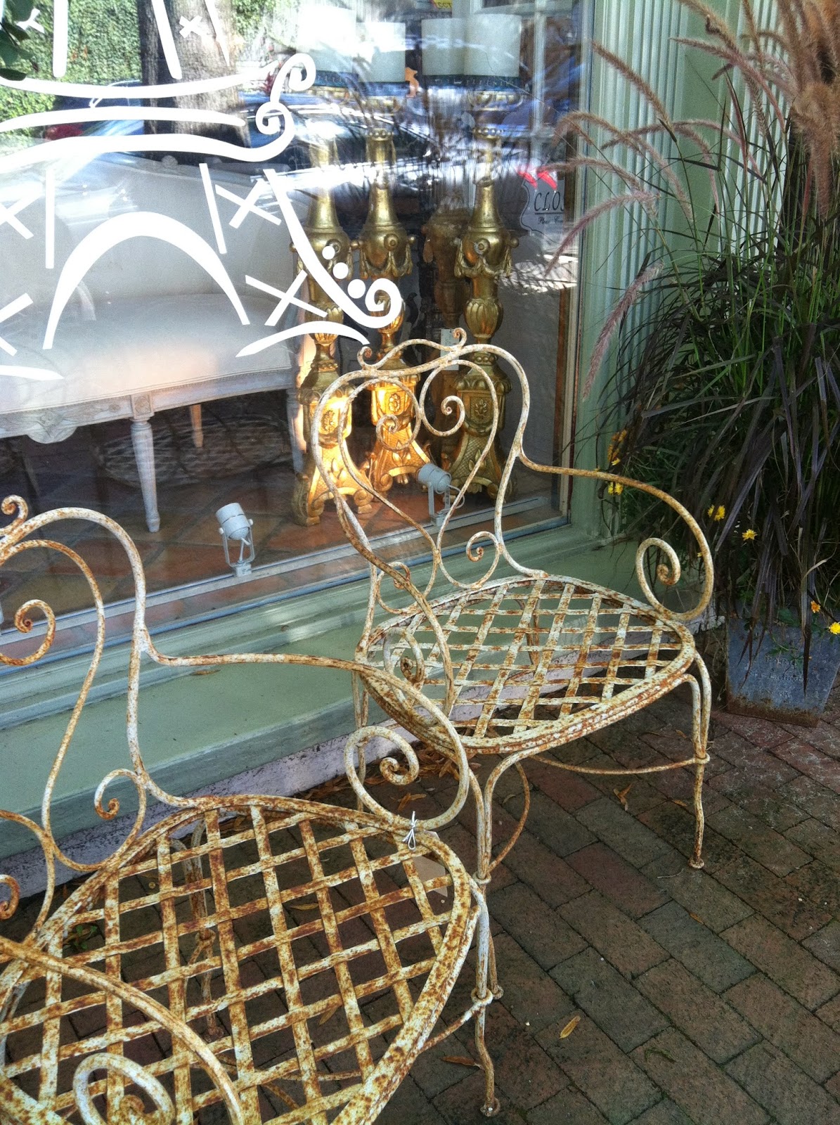 architect design™ Shopping at Foxfire antiques, Middleburg