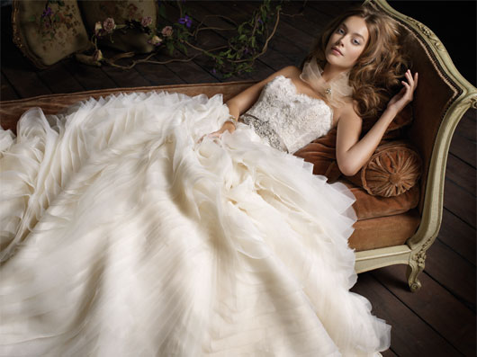 Beautiful wedding dresses by Lazaro for collection 2011 Beautiful wedding dresses by Lazaro for collection 2011