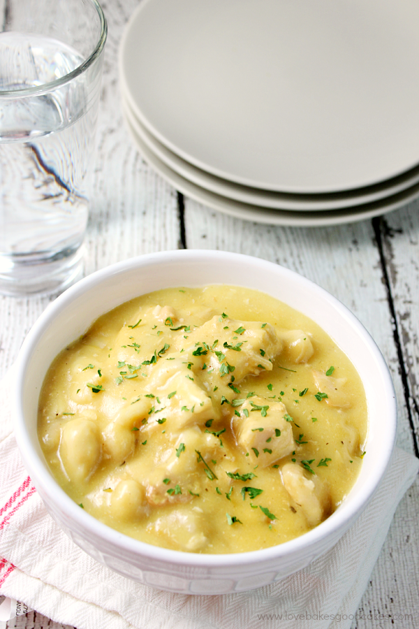 Slow Cooker Chicken and Dumplings | Love Bakes Good Cakes