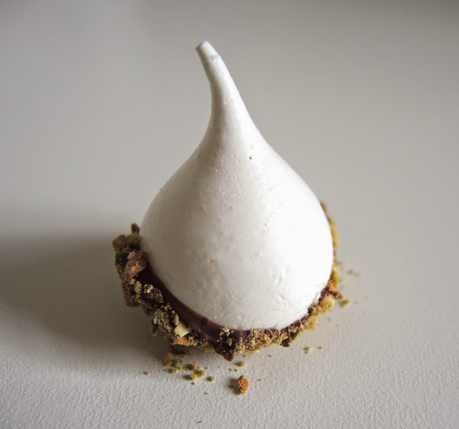 Kitchen and Cake Meringue Drops