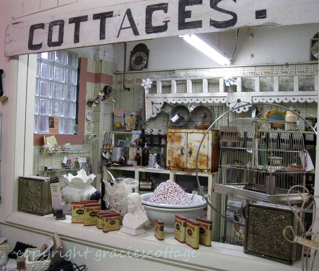 Gracie's Cottage Shopping Columbus & Pardeeville...and a Big Sale!