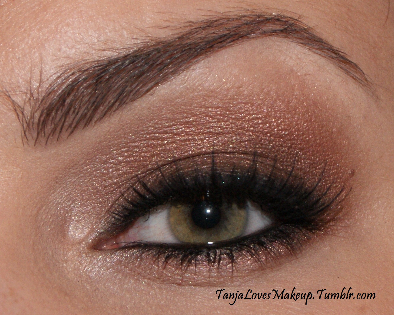 Urban Decay Naked 2 Palette Tutorial. Love thisIve 