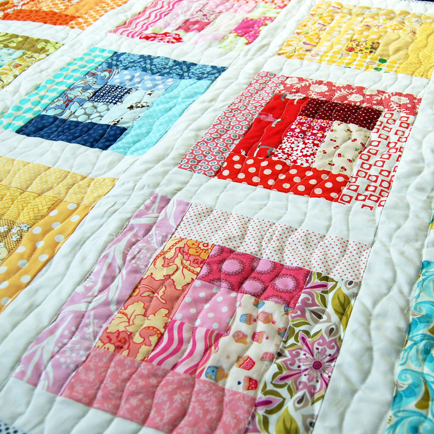 BLONDE DESIGN Rainbow Paintbox Quilt Finished