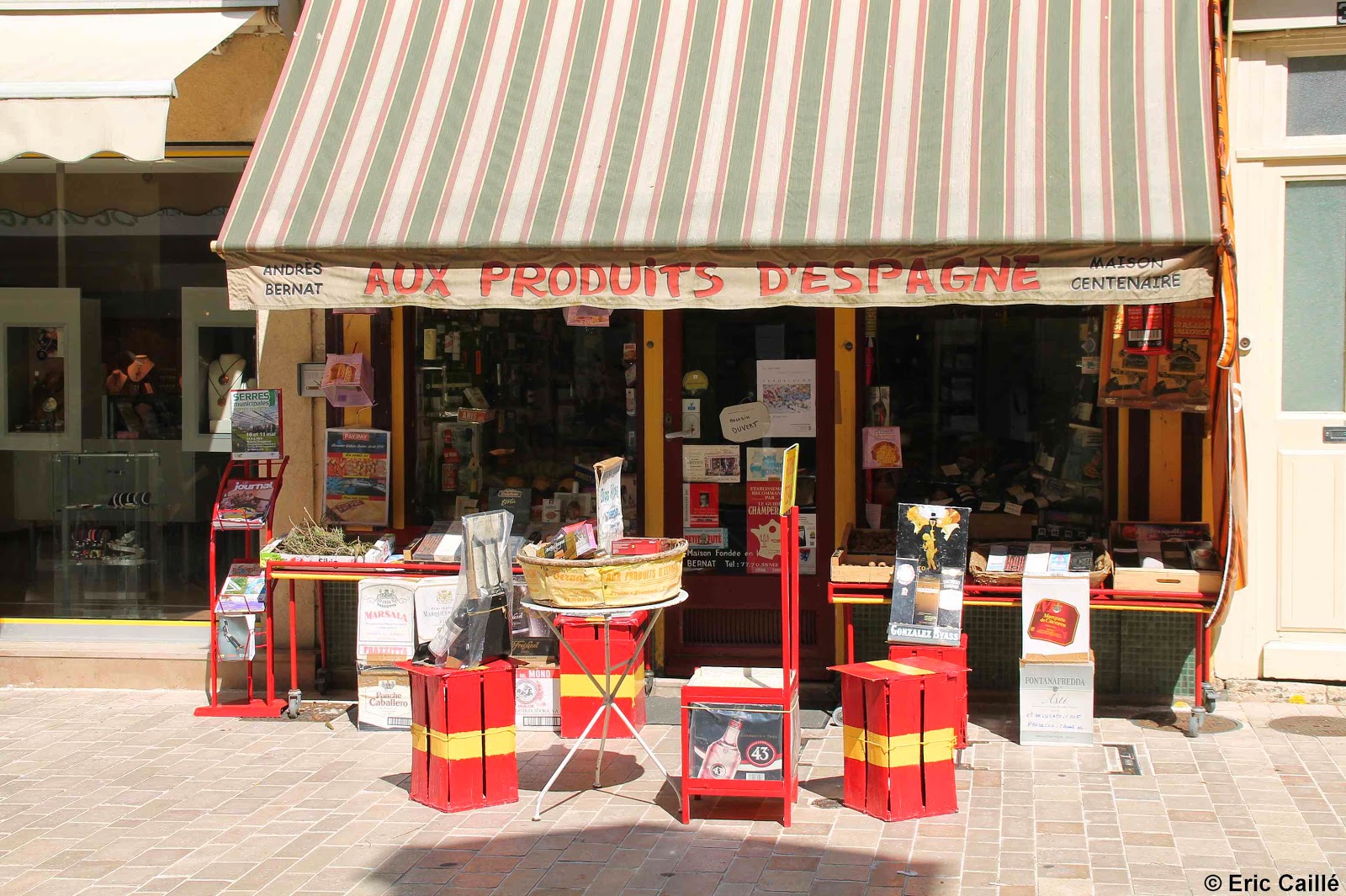 Les murs peints parlent Maison fondée en 1902...