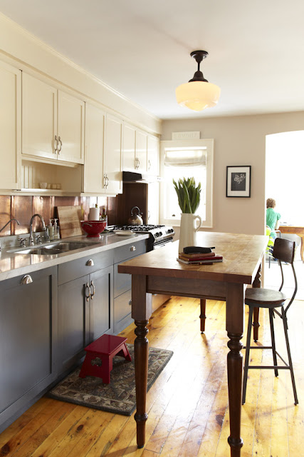 dg: Trending in Design: #Mismatched Kitchen Cabinets