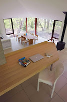 Nagano House Divided Design with 4 Areas and Rooflines Around as a Central Pillar Nagano House Divided Design with 4 Areas and Rooflines Around as a Central Pillar