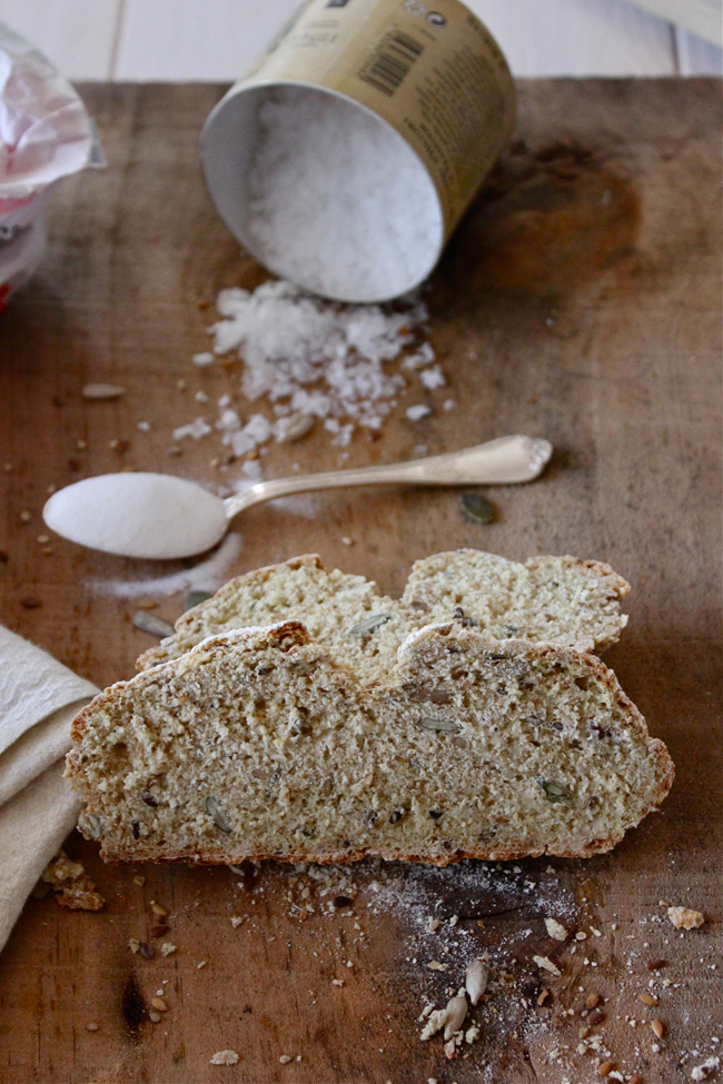 LA COCINA DE BABEL Pan de Soda, centeno y semillas {Bake the World}