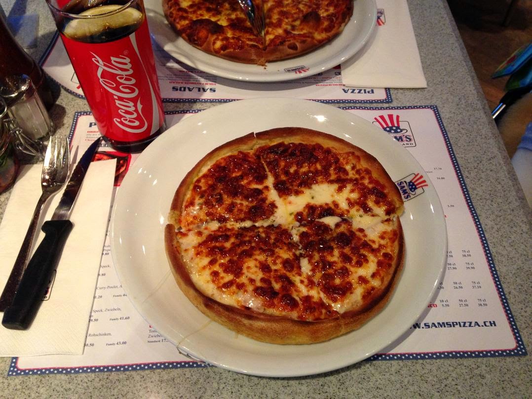 Ela é americana... da América do Sul Sam's Pizza Zürich