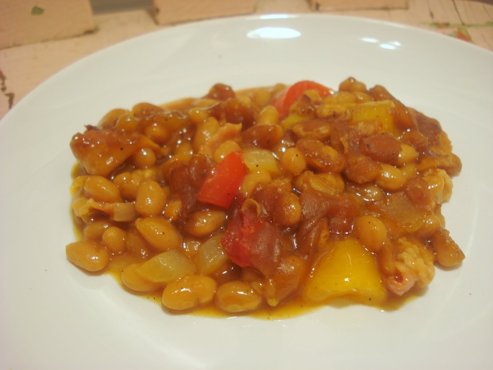 Dame Good Eats Peach BBQ Baked Beans