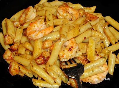 Macarrones Al Ajillo Con Langostinos Y Anchoas