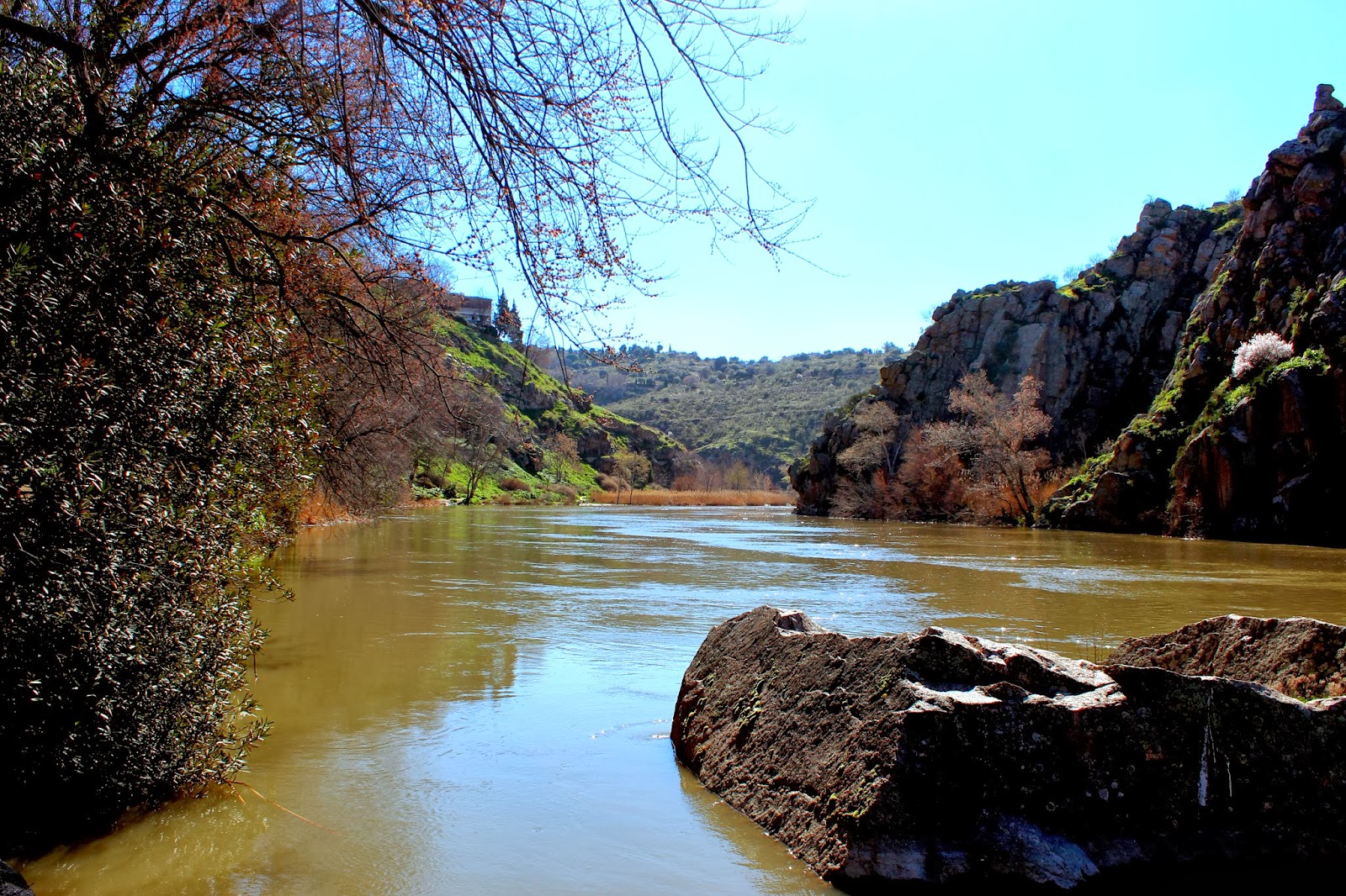 Río Tajo por Toledo