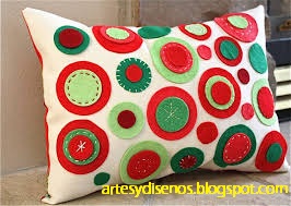 DECORACIÓN DE COJINES NAVIDEÑOS 2015 by artesydisenos.blogspot.com DECORACIÓN DE COJINES NAVIDEÑOS 2015 by artesydisenos.blogspot.com