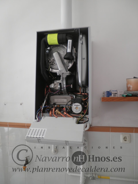 Caldera Vaillant EcoTEC VMW 236 Valencia Cambio Instalación planrenovedecaldera.com