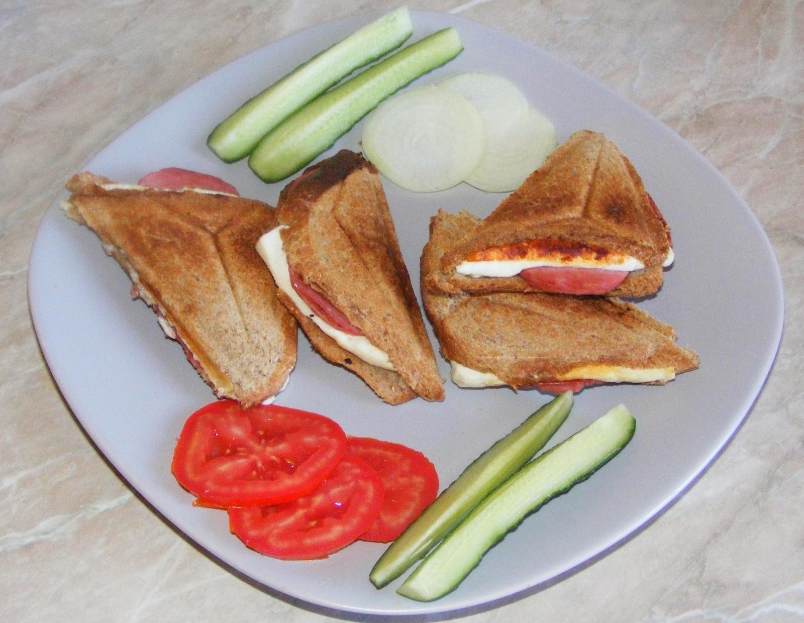Sandwich Retete Culinare Preparatedevis.ro