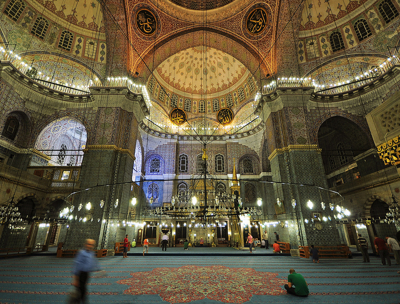 Masjid Yeni Valide, Turki