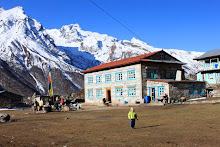 Notre maison à Kyanjin Gompa