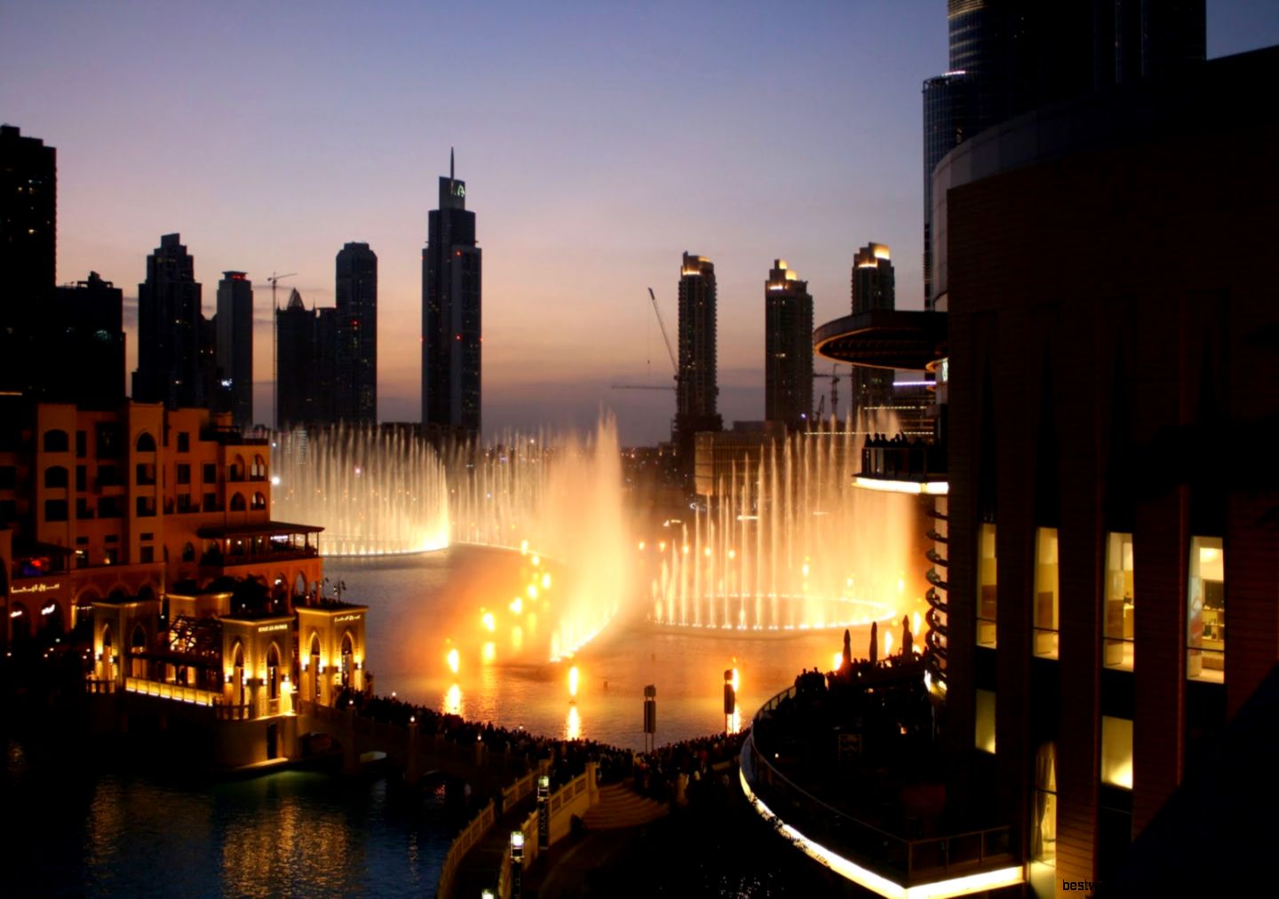 Dubai Mall Fountain Show Dubai Mall Fountain Show