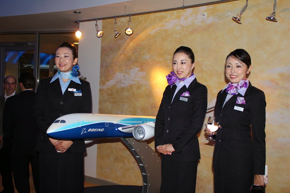 ANA new wear of cabin attendant ~ World stewardess Crews