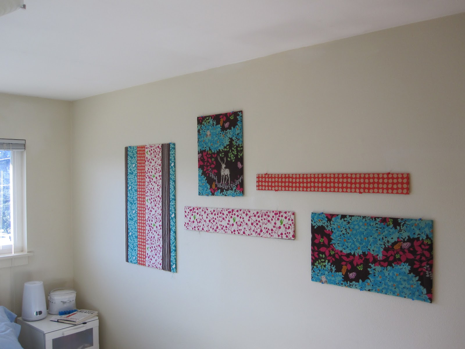 Wake 'n Make Inexpensive Fabric Wall Art